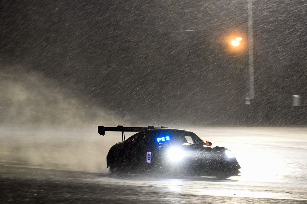 Det var ikke kun vejret på Magny-Cours, som gjorde løbet svært for Mikkel O. Pedersen
(Foto: SRO / JEP)